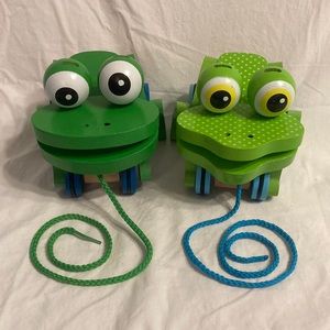 Melissa and Doug Frolicking Frogs set of wooden pull-along walking toys